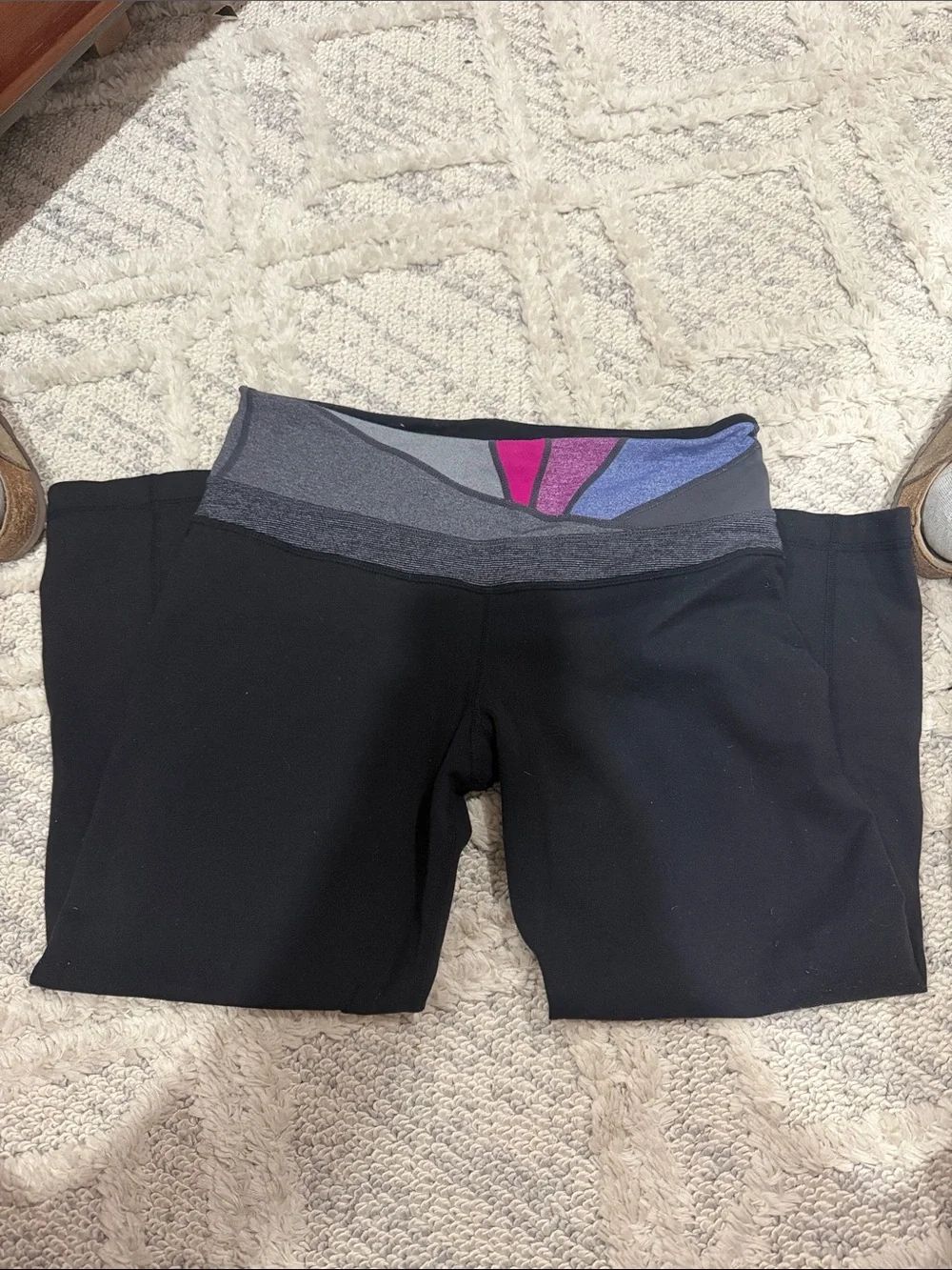 lululemon athletica Black Cropped Leggings with Gray, Purple & Pink Waistband